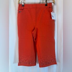 Dream Jeans Quacker Factory White Shorts with Colorful Dots